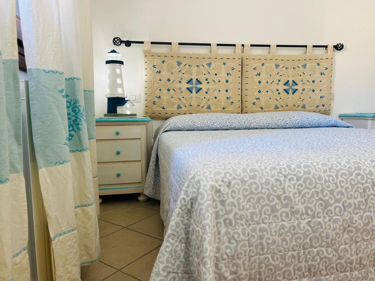 Villa A Golfo Aranci Con Vista Su Tavolara Marinella  Zewnętrze zdjęcie
