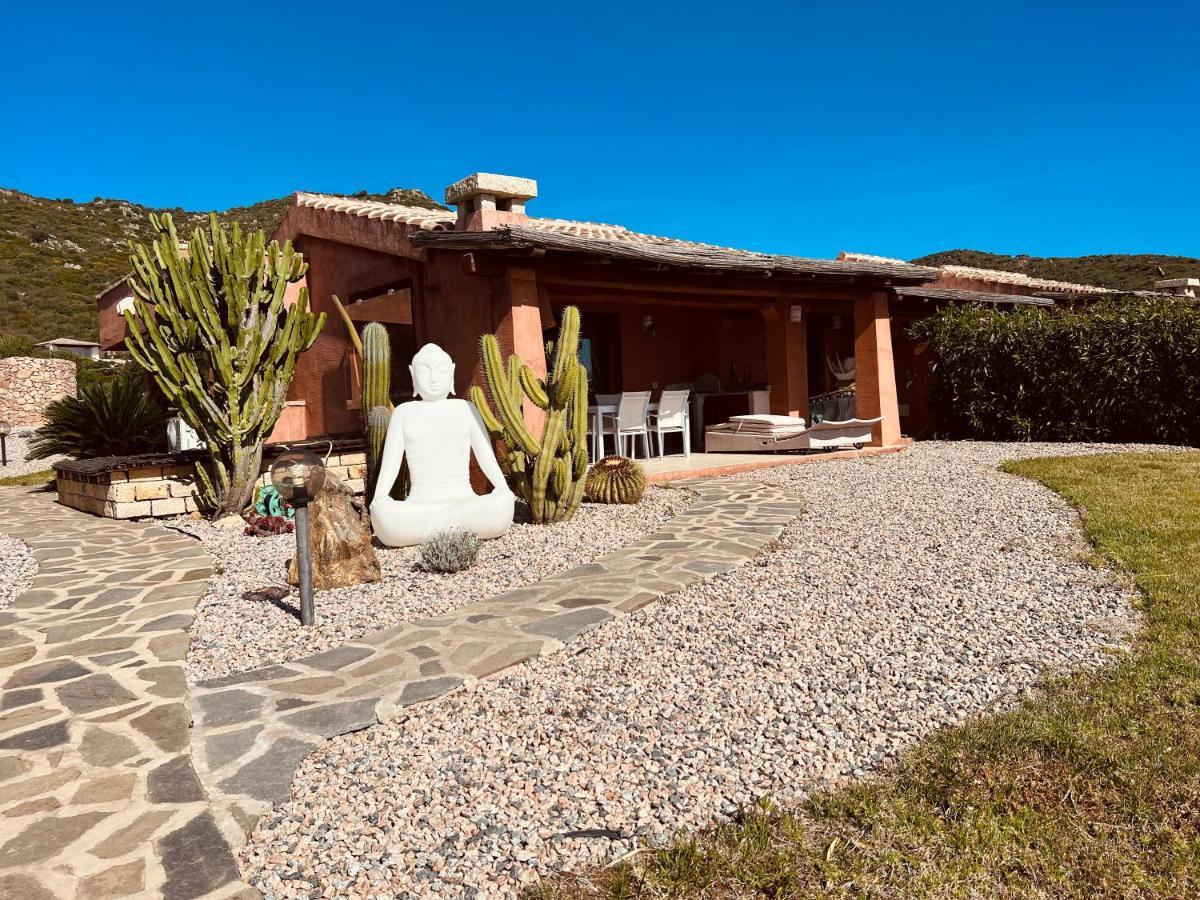 Villa A Golfo Aranci Con Vista Su Tavolara Marinella  Zewnętrze zdjęcie