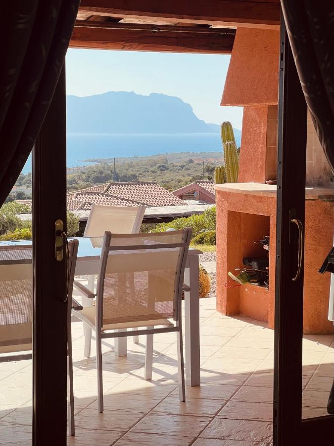 Villa A Golfo Aranci Con Vista Su Tavolara Marinella  Zewnętrze zdjęcie